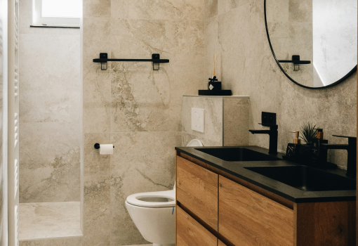 serjan-midili-mLx6oMw32PI-unsplash 1